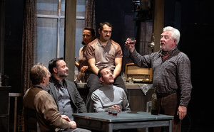 "Du charbon dans les veines"... Un beau message dans une belle pièce manquant d'allant