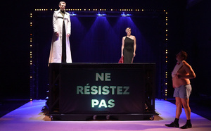 •Off 2026• "Le Parfait Manuel" Initiation burlesque à la tyrannie ou comment porter un regard satirique sur une pratique politique s'abreuvant de nos fragilités démocratiques actuelles