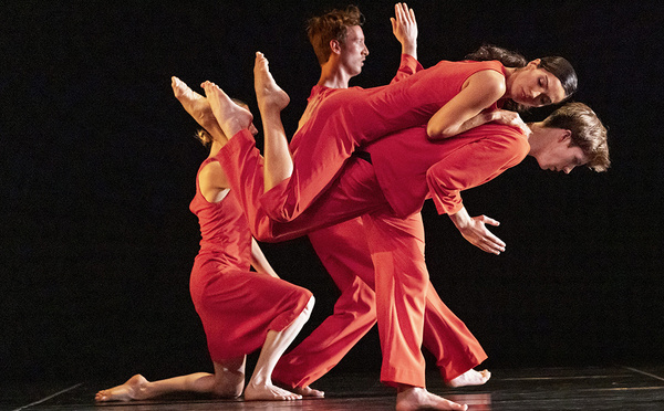 "Twelve ton rose"de Trisha Brown © Opera Ballet Vlaanderen-Phile Deprez.