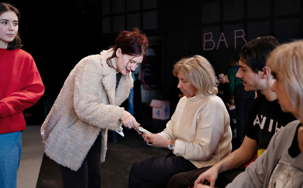 Plus que de l'immersion, Anne-Sophie Turion réalise une création collective et individuelle, en action avec "La même chose mais pas tout à fait pareille"