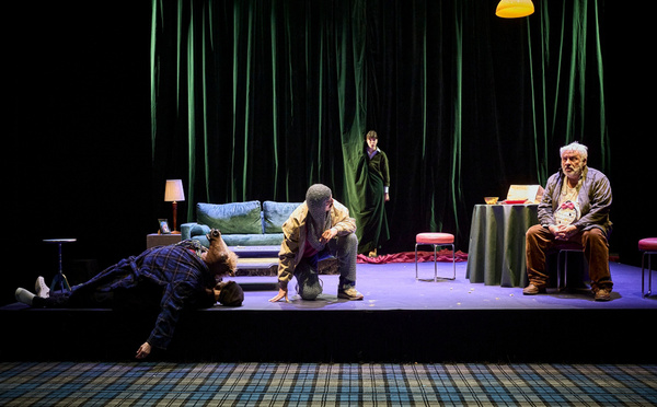 Dans "Papy Quichotte", l'imaginaire de Cervantès sauve ce qui fait famille