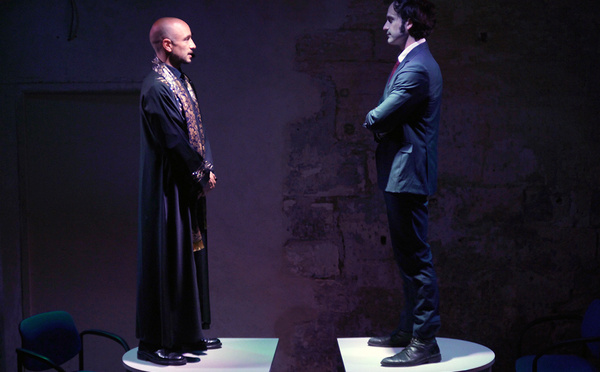 •Off 2026• "La Guerre de Troie n'aura pas lieu" Quand les forces vives du théâtre agissent bien brillamment en écho avec notre monde comme il va
